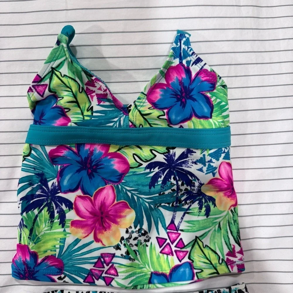Breaking Waves Girl's 2 Piece Hawaiian Animal Print Swim Suit size 6